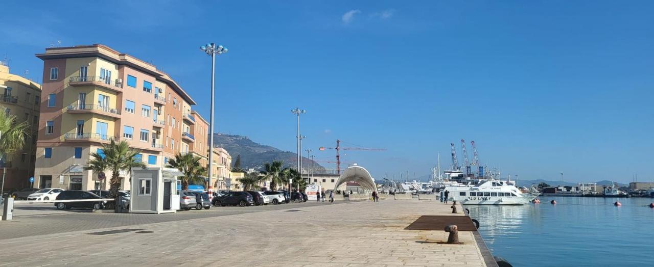 The Holiday House - Arricriati تراباني المظهر الخارجي الصورة